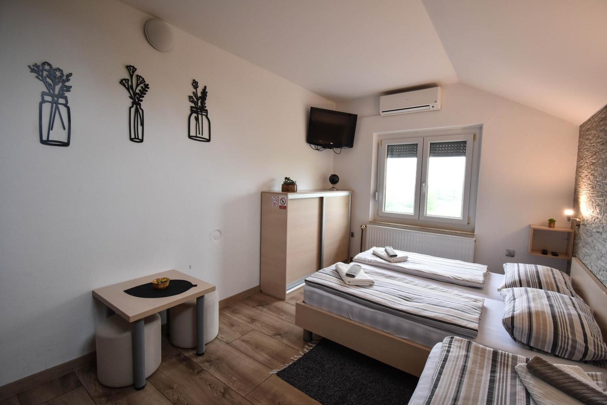 Guesthouse Obitelj Paulic Slunj Exteriér fotografie